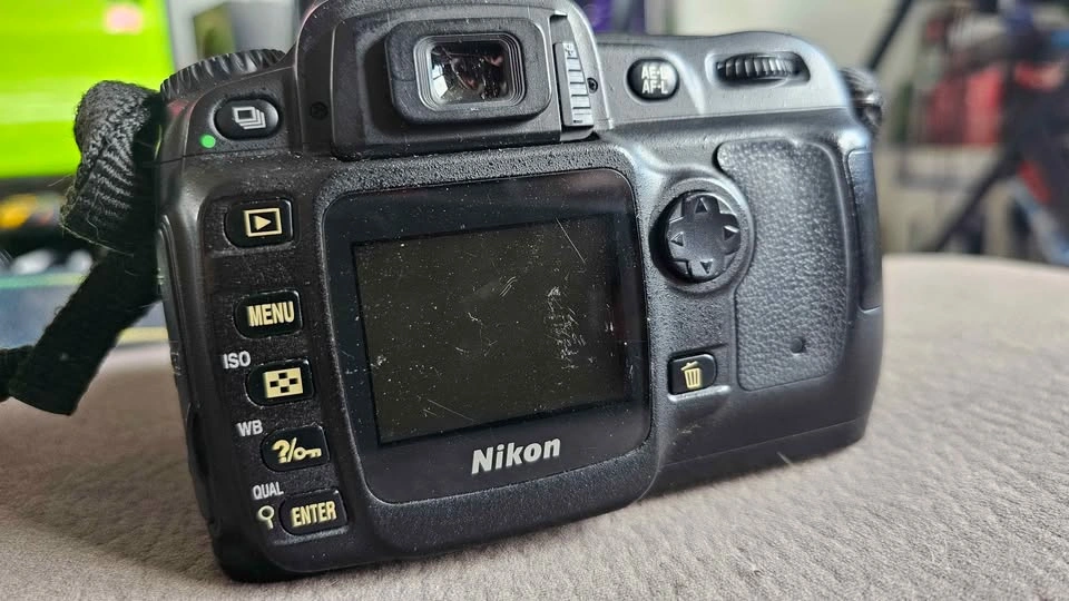 Nikon D50 DSLR Camera with Tamron Lens - photo 5