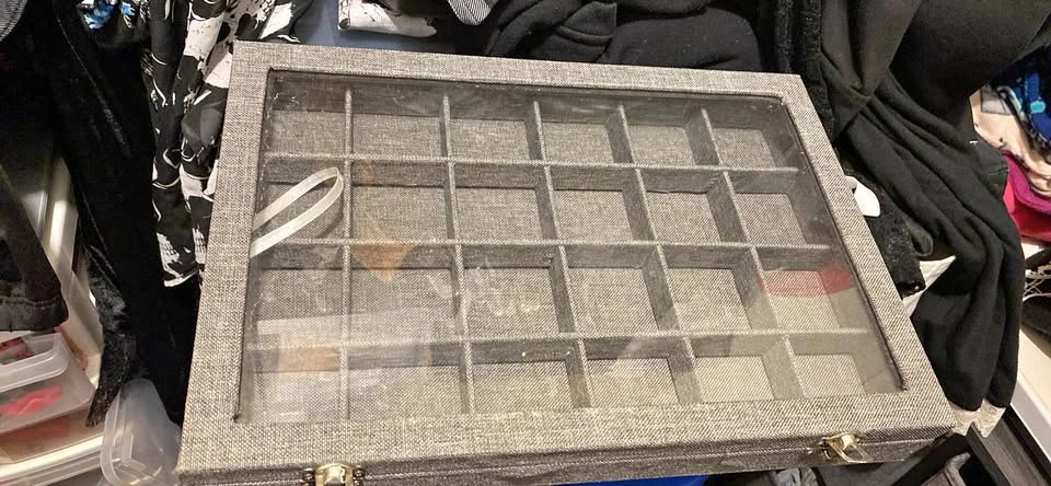 Declutter Bead Landing Jewelry Tray