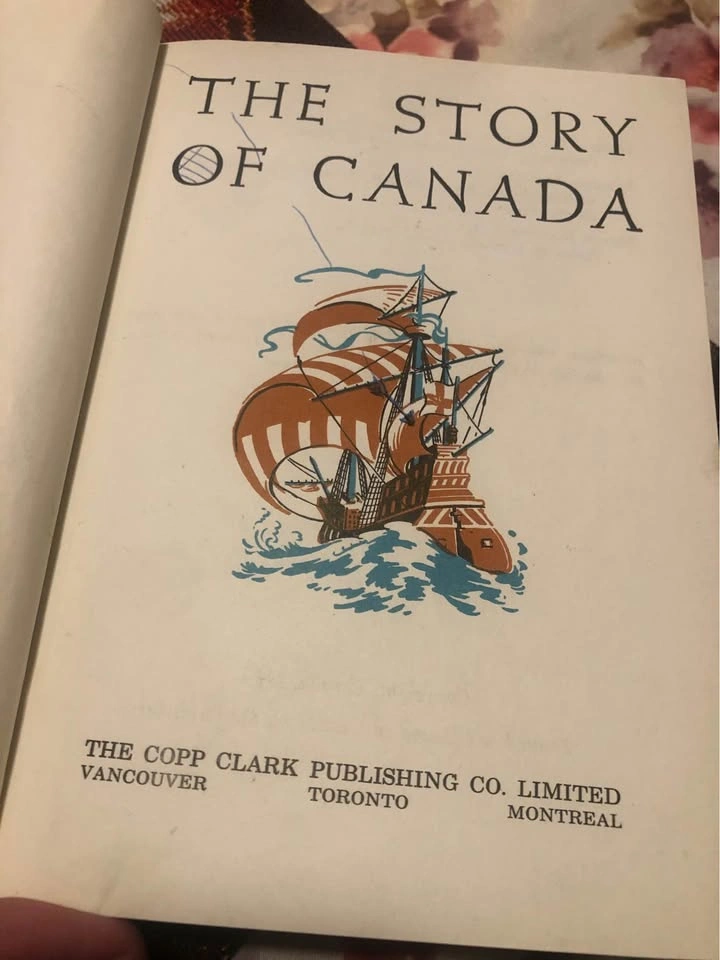 ⚽️ Story of Canada Vintage Book hardcover - photo 2