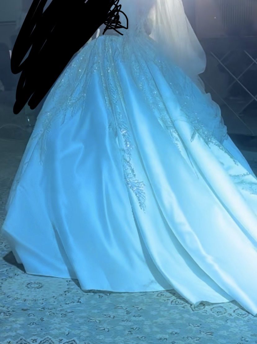 Wedding dress - photo 4