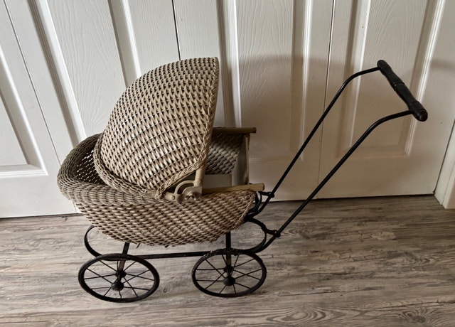 Vintage Wicker Doll Stroller - photo 3