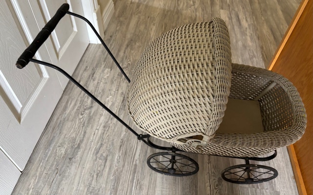 Vintage Wicker Doll Stroller - photo 5