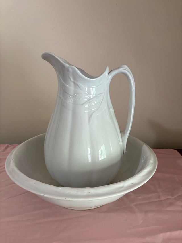 Baker & Co England Wash Basin and Pitcher Set