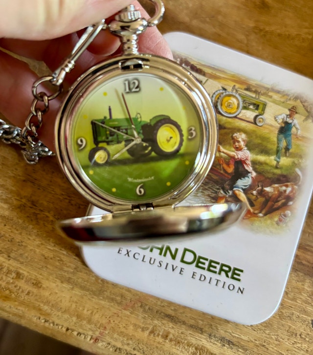 Exclusive Edition John Deere Pocket Watch - photo 4