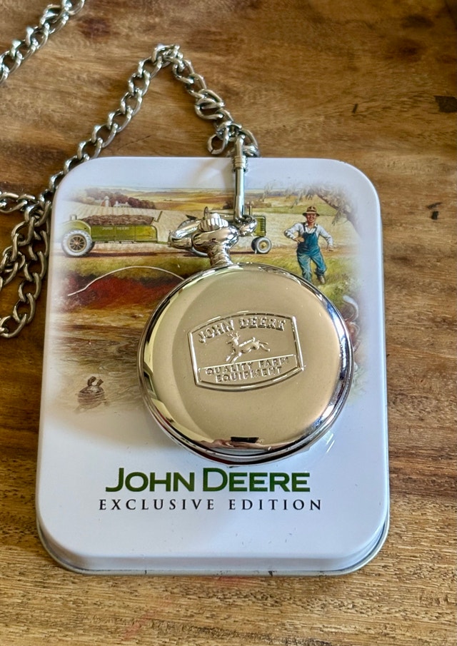 Exclusive Edition John Deere Pocket Watch - photo 5