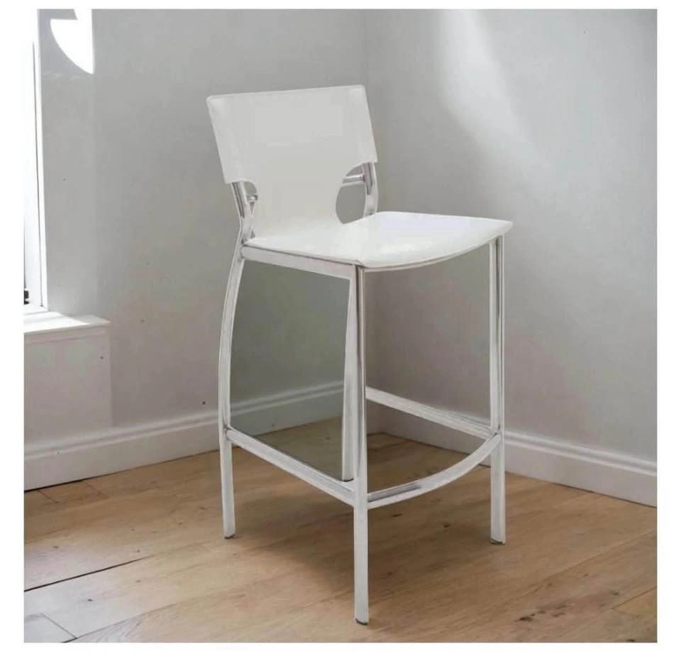 26” Venice stools in White (set of 2) - photo 3