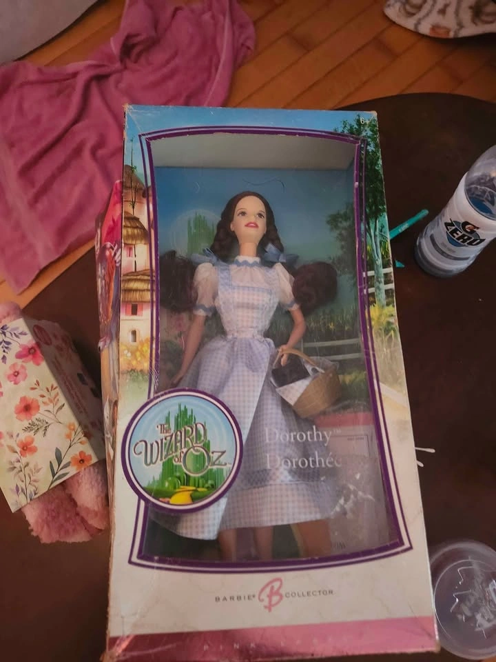Wizard of Oz collectable barbies - photo 4