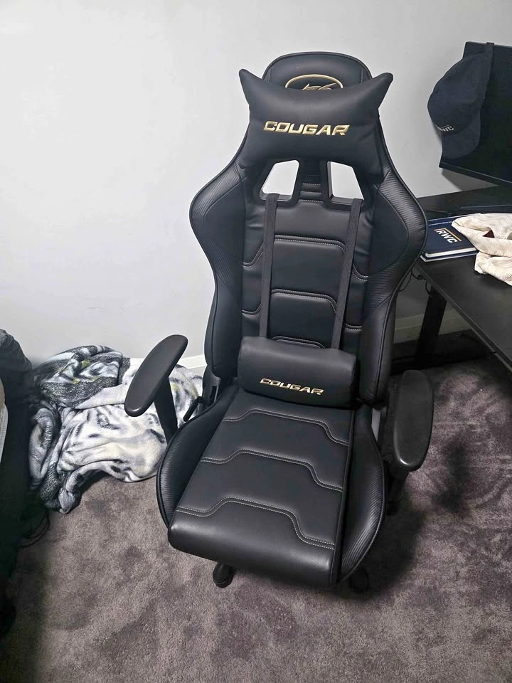 Tomauri Cougar Armor Elite Royal Gaming Chair - Black