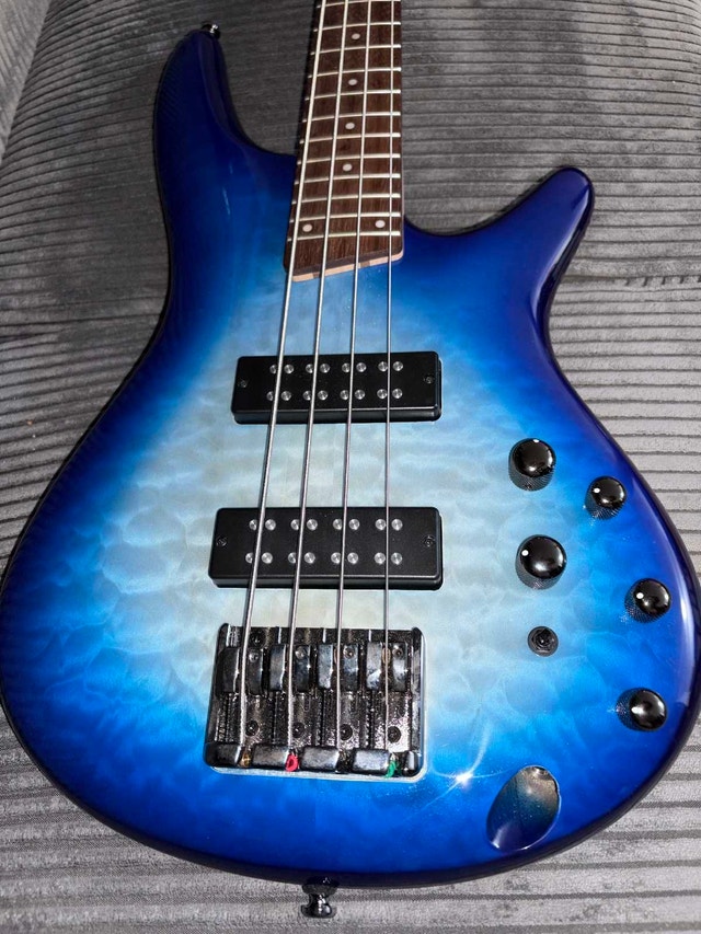Ibanez bass - photo 2