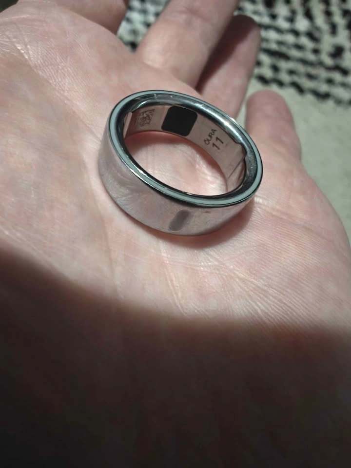 Oura Ring 4 Smart Ring - Size 11 - photo 2