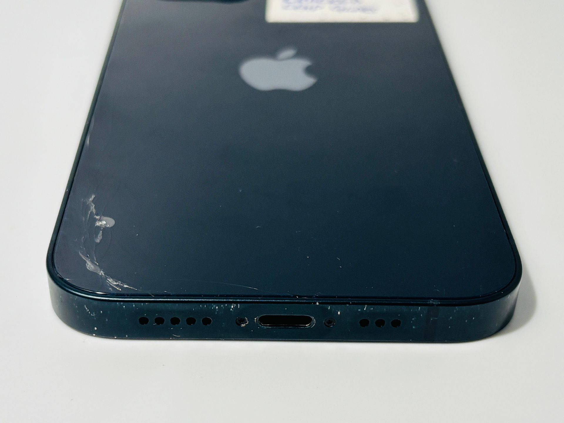 Apple iPhone 13 128GB fully functional -Crack Back - photo 2