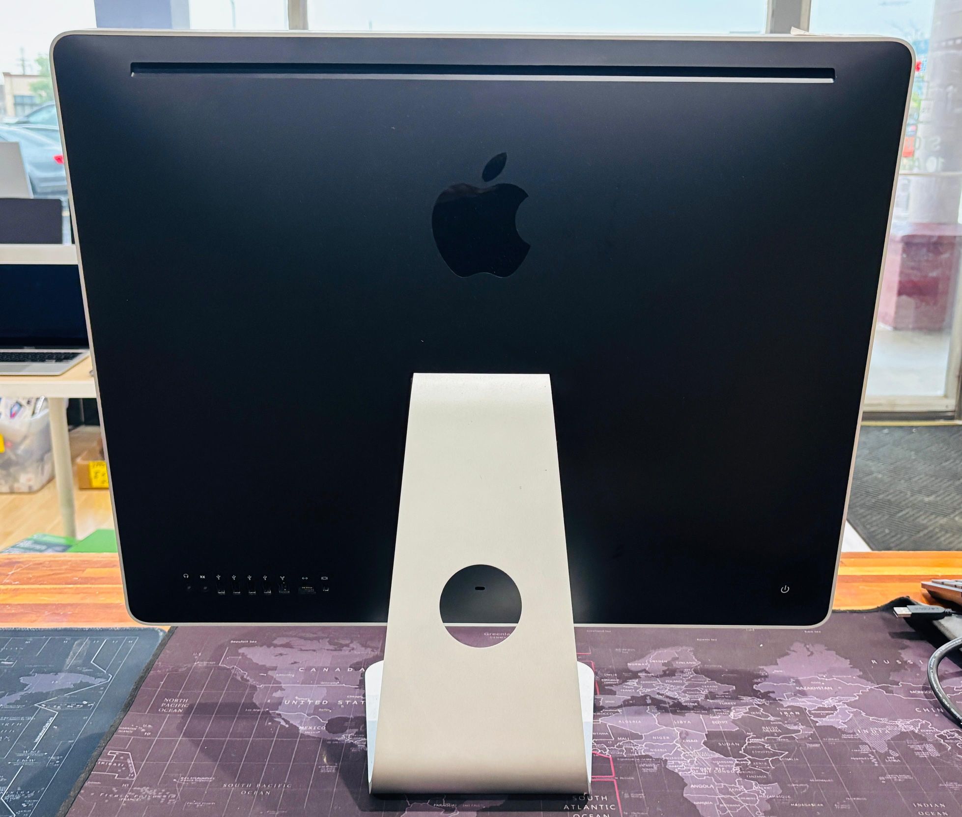 Apple iMac 24” 2.93Ghz 4GB 650GB Fully Functional - photo 2
