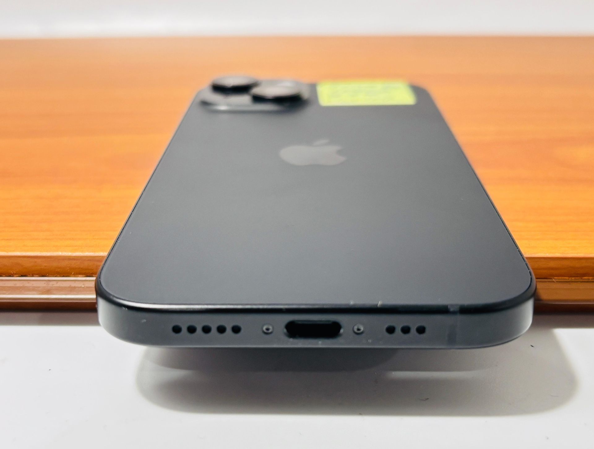 Apple Iphone 15 Att//Cricket Fully Functional - photo 4