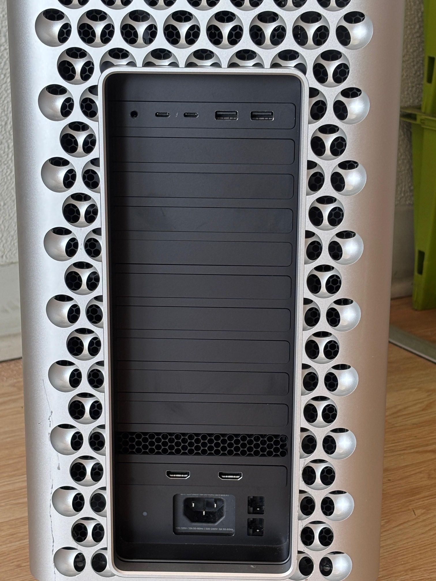 Apple Mac Pro 3.2GHz 16-Core 96GB RAM 4TB SSD Pro 580X - photo 2