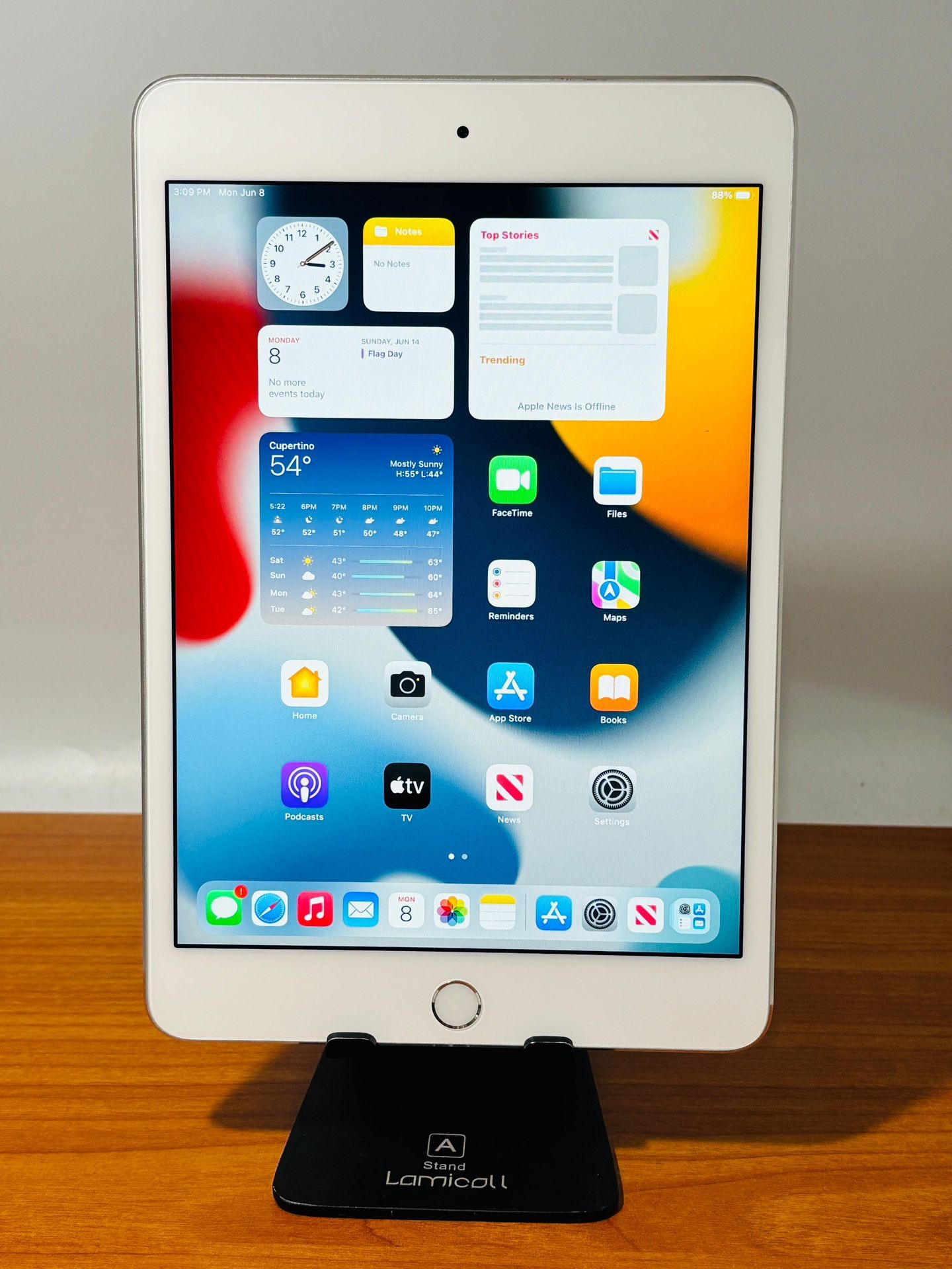 Apple iPad Mini 4 128GB Fully Functional