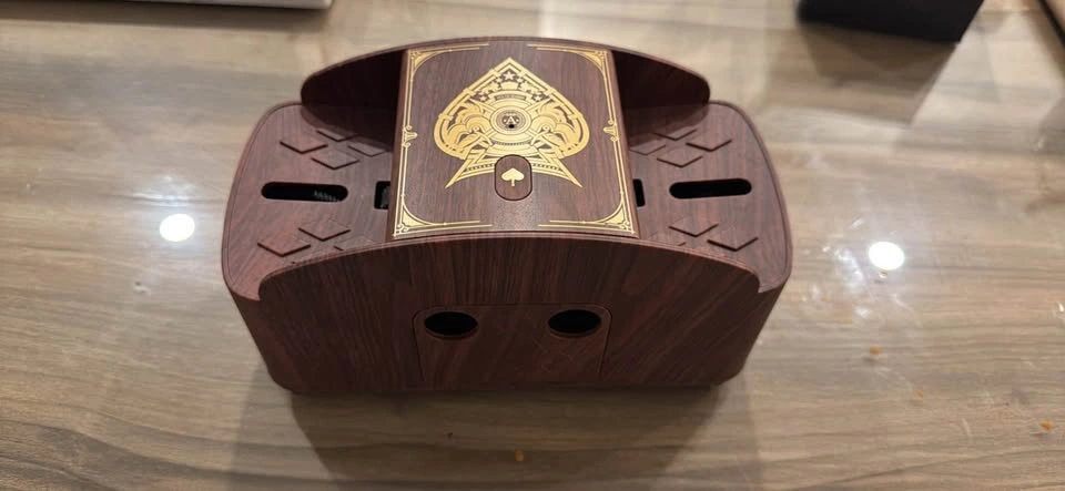 Automatic card shuffler