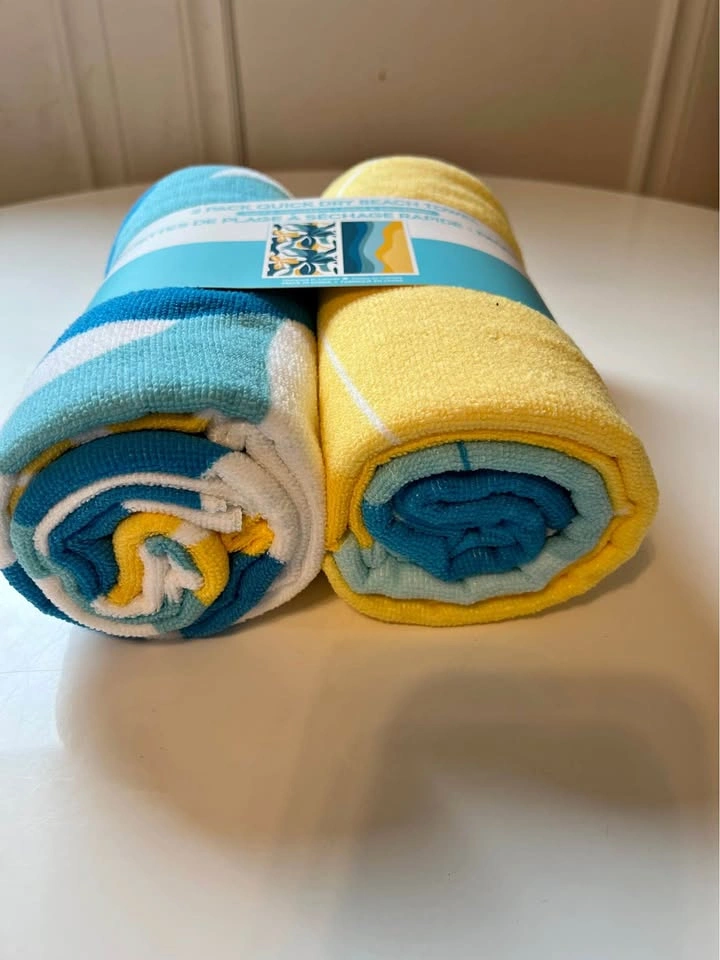 ⚽ Brand new 2pcs. Towels