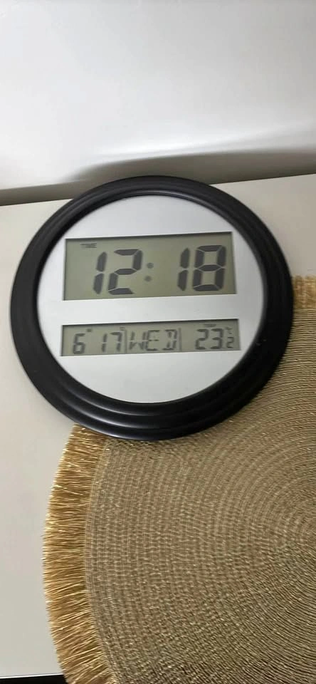 Battery clock
