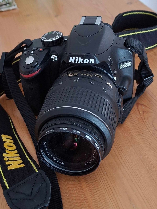 Nikon D3200 DSLR (24MP)+18-55mm VR lens, low shutter count - photo 3