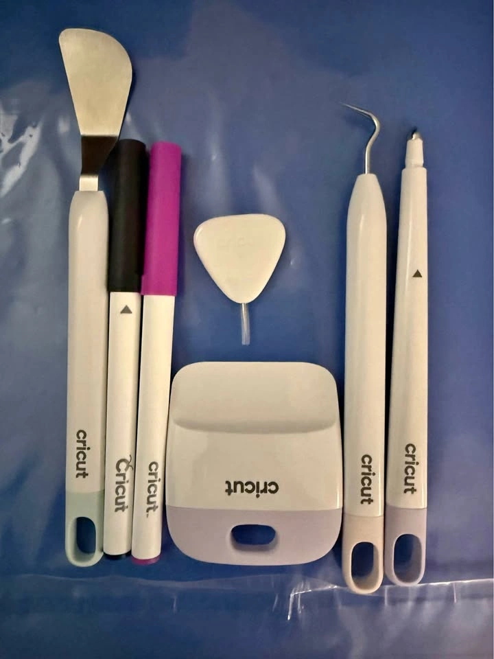 Cricut Crafting Tool Set
