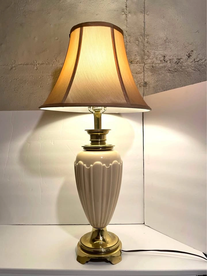 VTG Stiffel and Lenox MCM Brass Table Lamp Hollywood Regency 30”