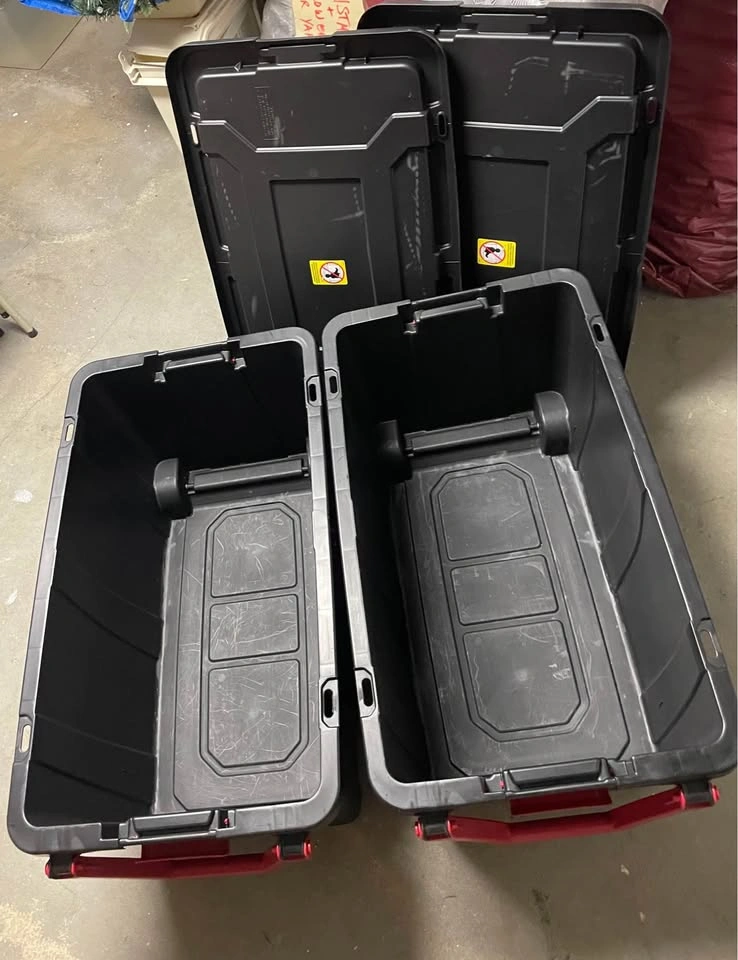 Sterilite 40-Gallon Wheeled Heavy-Duty Storage Totes - photo 5