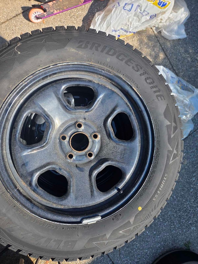 Winter tires on rims - photo 4