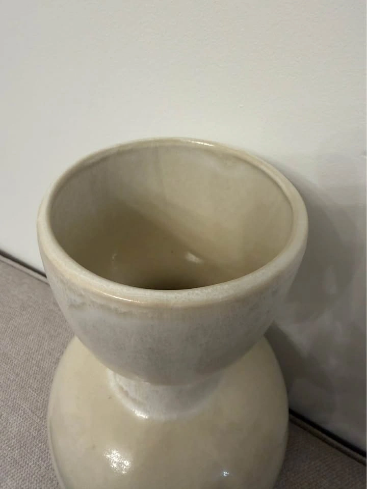 BRAND NEW!! Modern Ceramic Vase - photo 2