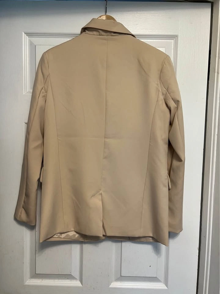 ⚽ Brand new cream Blazer - photo 2