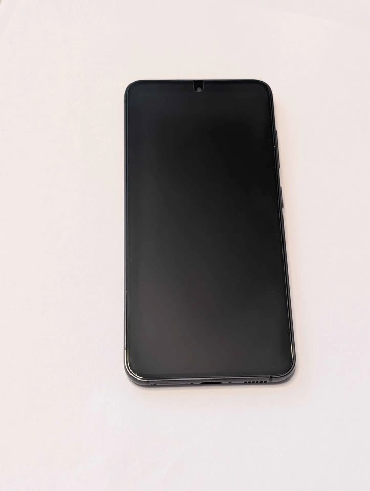 Samsung Galaxy S23 5G Bundle - 128GB - Phantom Black (Unlocked) - photo 2