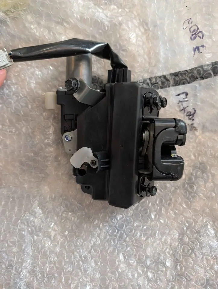 OEM Toyota RAV4 Power Liftgate Latch Actuator Motor - photo 2