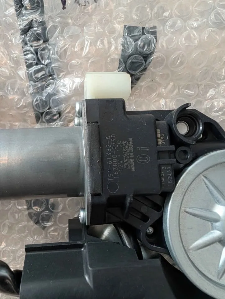 OEM Toyota RAV4 Power Liftgate Latch Actuator Motor - photo 5