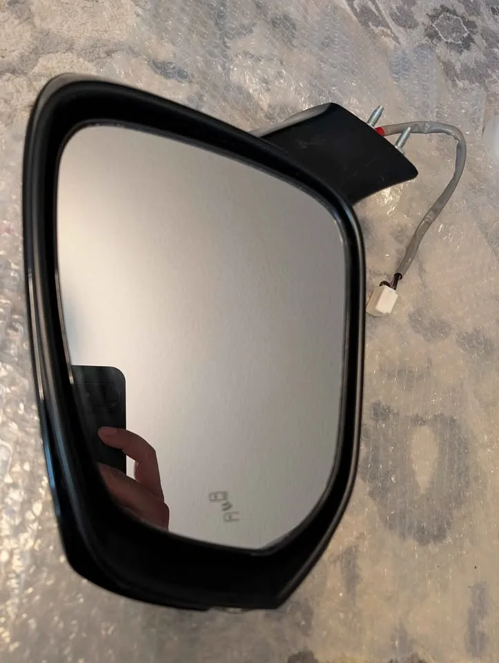 OEM Toyota RAV4 Driver Side Mirror Black (BSM / Turn Signal) - photo 2