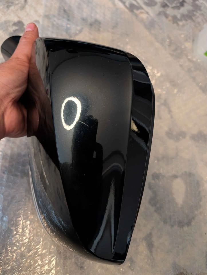 OEM Toyota RAV4 Driver Side Mirror Black (BSM / Turn Signal) - photo 4