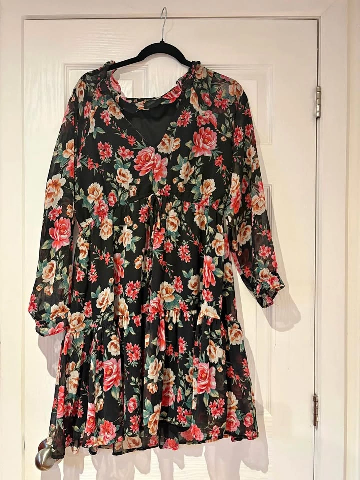 American Eagle Floral Print Long Sleeve Tiered Dress