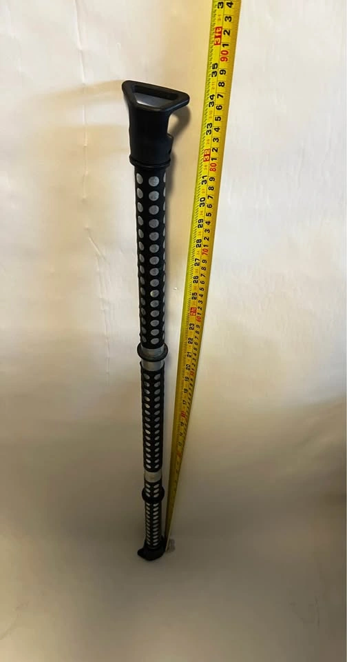 Extendable car clothes rack - photo 2