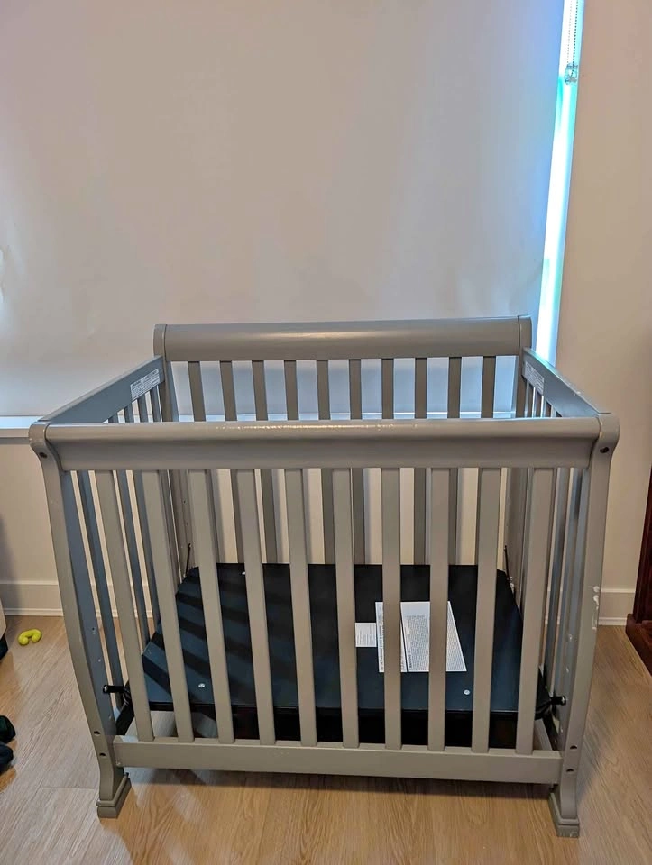 DaVinci Kalani Mini Crib