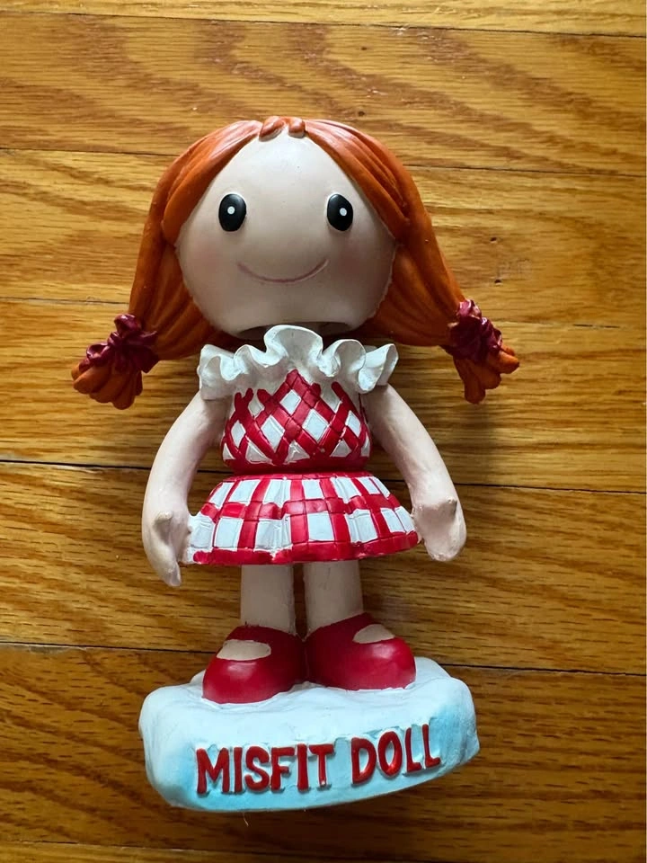 Rudolph The Red Nose Reindeer Misfit Doll Bobblehead - photo 3