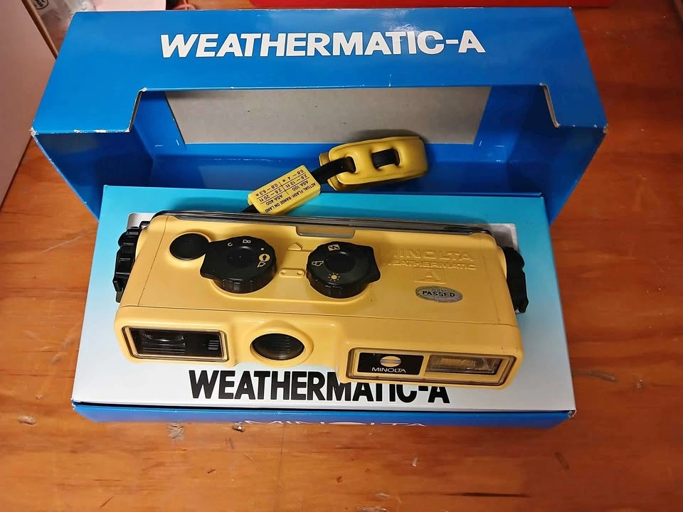 Minolta Weathermatic-A Vintage