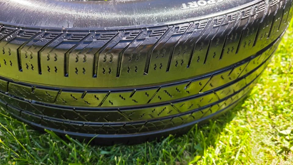 4 Used Continental CrossContact LX Sport Tires 235/55R19 - photo 4