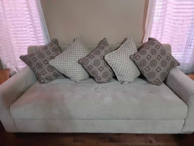 SOLD PENDING PICKUP Living Room Set - photo 3