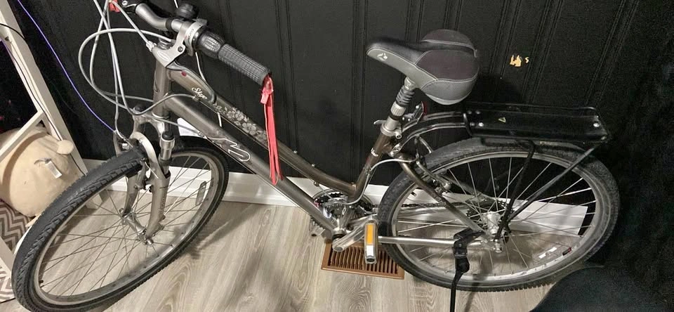 K2 Skye women’s comfort bicycle 26”