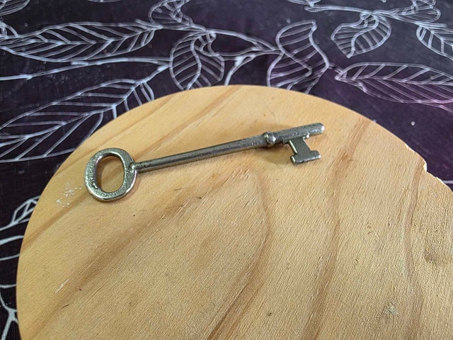 Vintage Skeleton Keys - photo 3