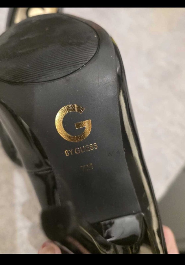 G by Guess Black Patent Heels - photo 3