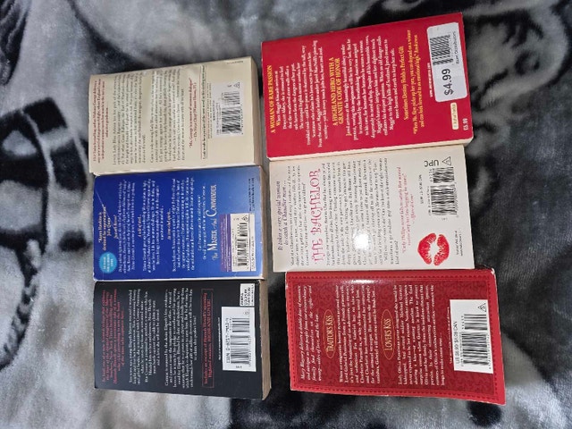 Romance Novel Collection - photo 2