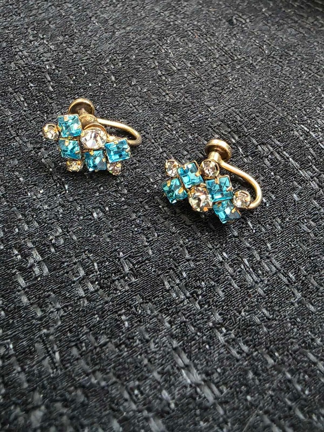 Coro Screw-Back Earrings