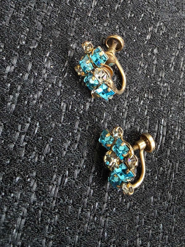 Coro Screw-Back Earrings - photo 2