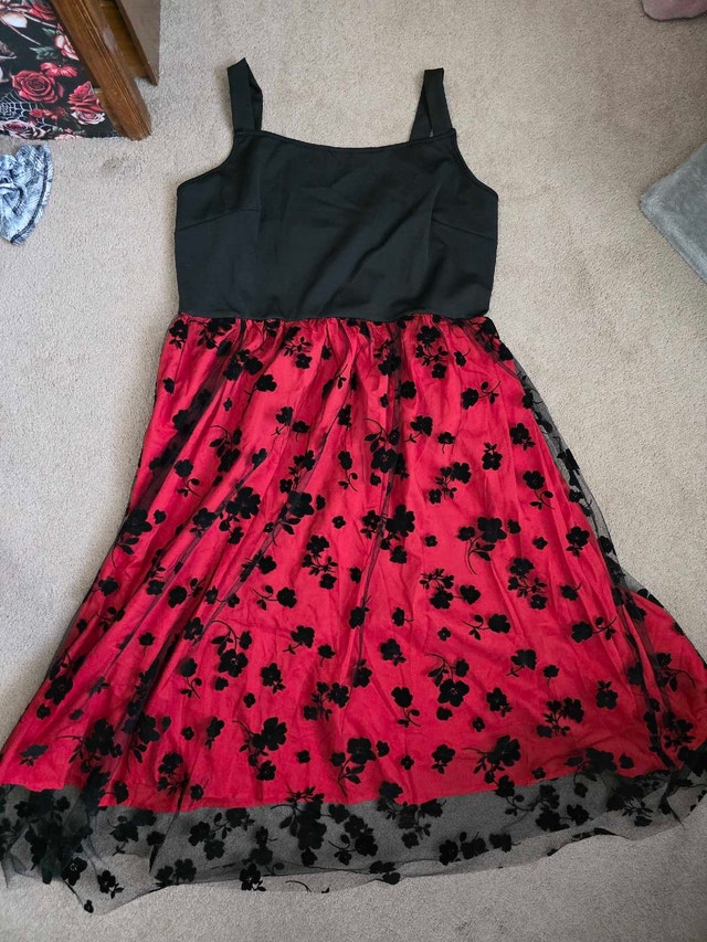Black and Red Floral Dress - photo 2