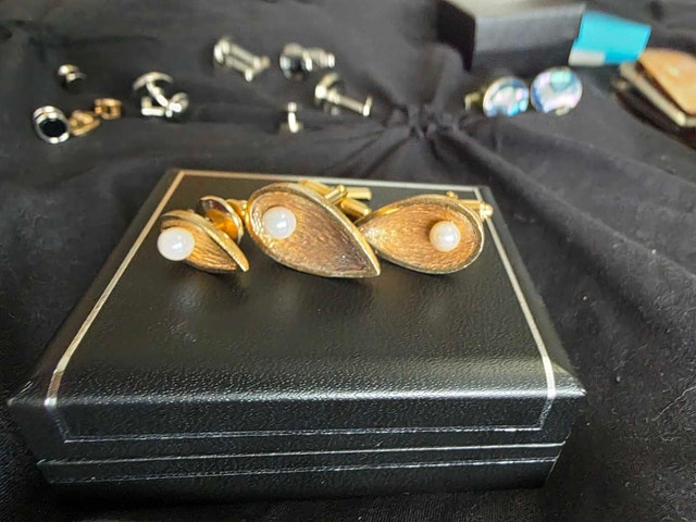 Vintage Gold Tone Pearl Cufflink and Tie Tack Set - photo 3