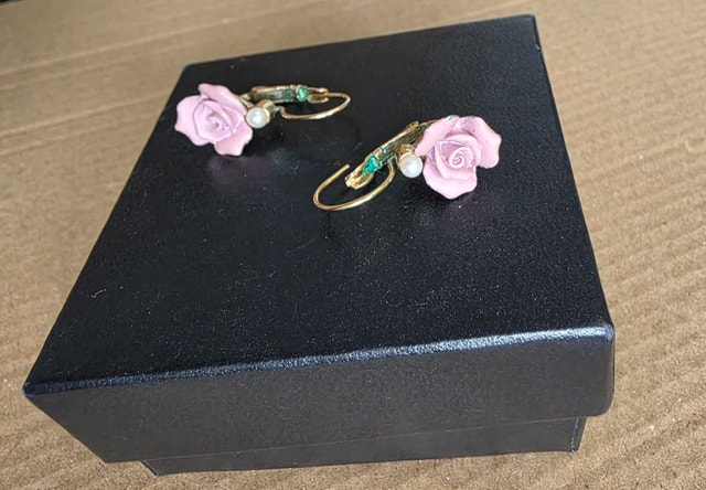Rose Earrings - photo 2
